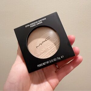 MAC Extra Dimension Skinfinish Poudre Lumiere Double Gleam Highlighter Powder